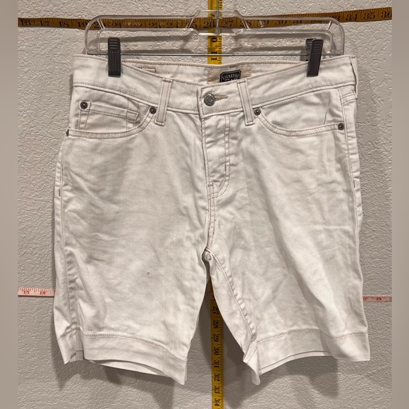 Vintage levi shorts - Picture 1 of 5